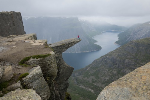 Trolltunga in Norwegen / Copyright by doros-reiseblog.de