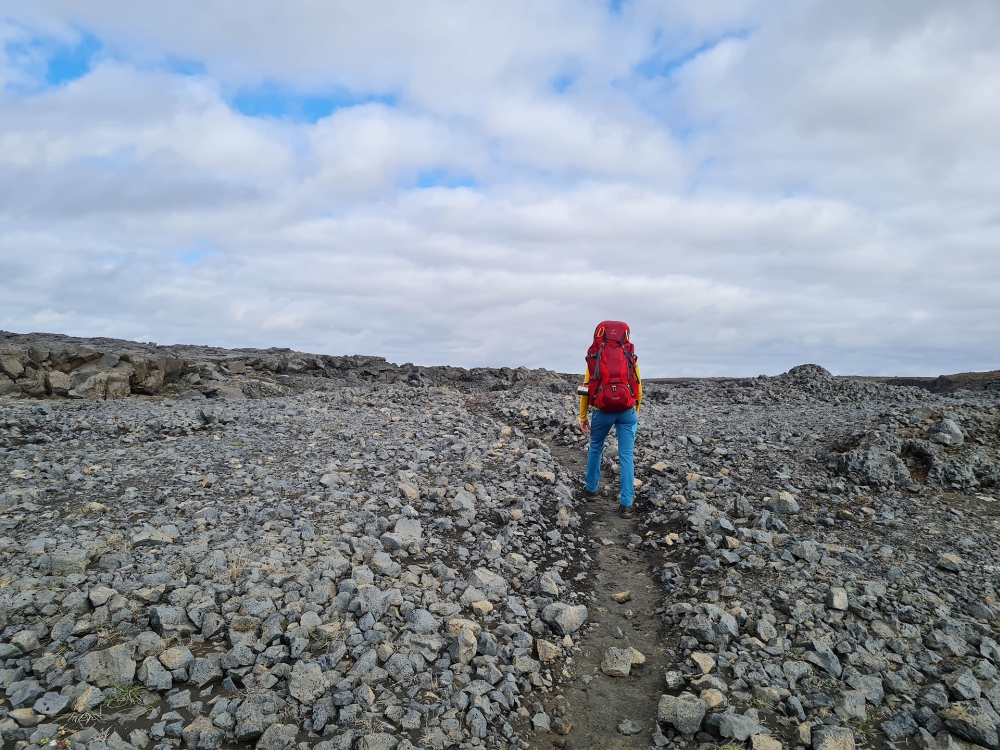 Gerölliger Abschnitt kurz nach dem Dettifoss - auf unserer Trekkingtour entlang der Jökulsárgljúfur (Nordisland)