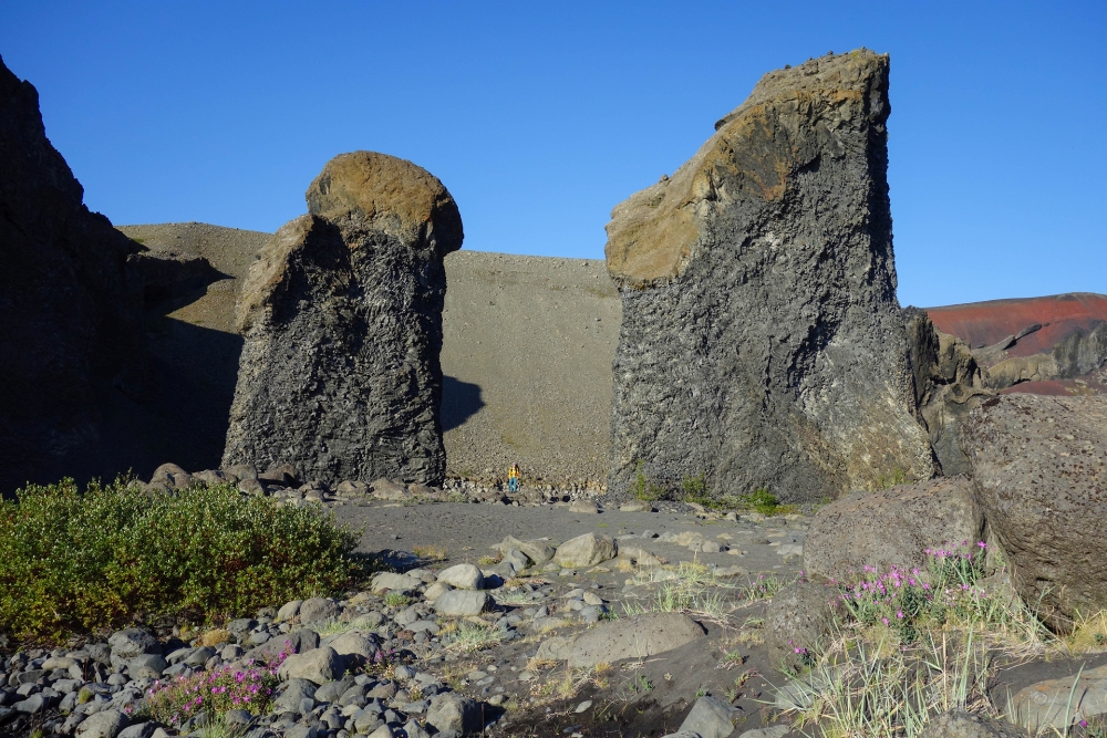 Das versteinerte Troll-Ehepaar "Karl og Kerling" - auf unserer Trekkingtour entlang der Jökulsárgljúfur (Nordisland)