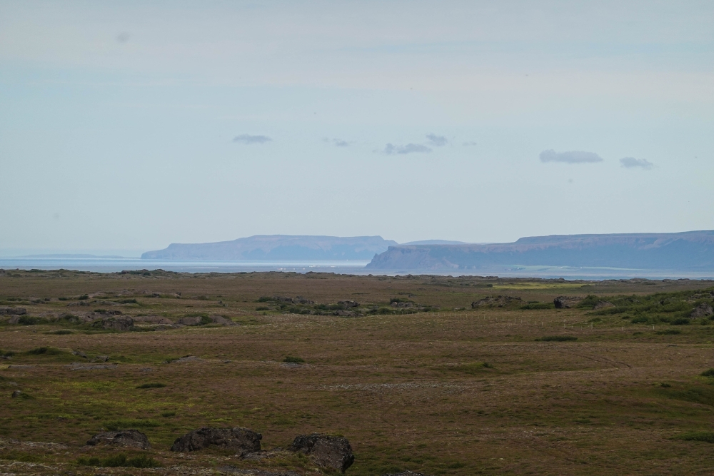 Man kann von hier das Meer schon sehen - auf unserer Trekkingtour entlang der Jökulsárgljúfur (Nordisland)