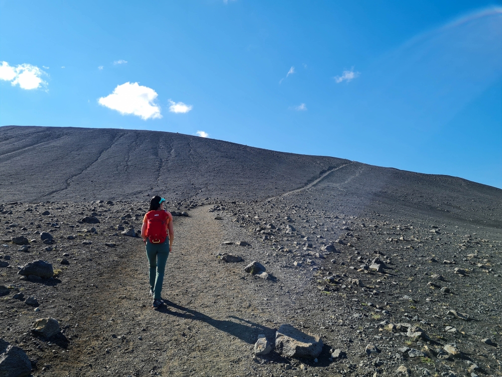 Aufstieg zum Hverfjall am Mývatn (Nordisland)