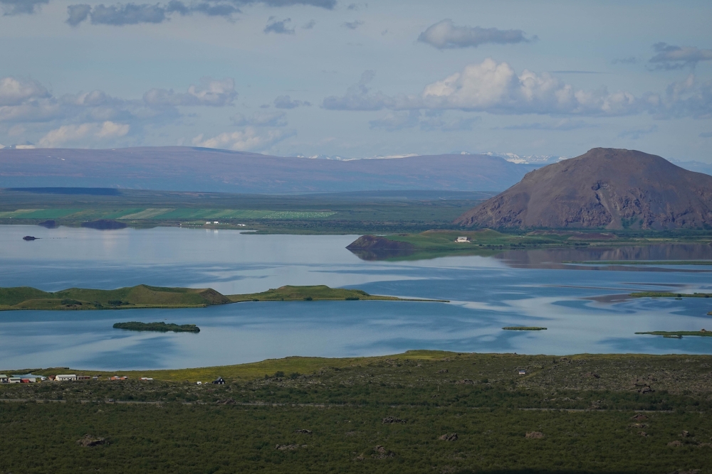Blick vom Hverfjall über den Mývatn nach Westen (Nordisland)
