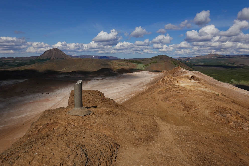 Gipfelbereich des Námafjall am Solfatarenfeld Hverir bei Námaskarð - mit Blick nach Norden (Nordisland)