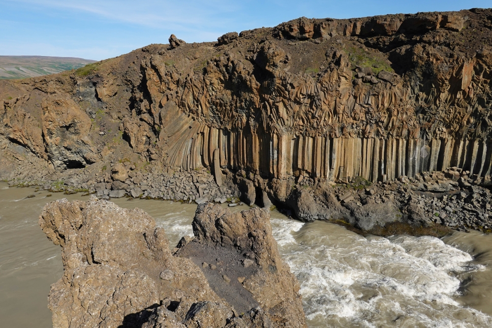 Basaltsäulen am Aldeyjarfoss (Nordisland)