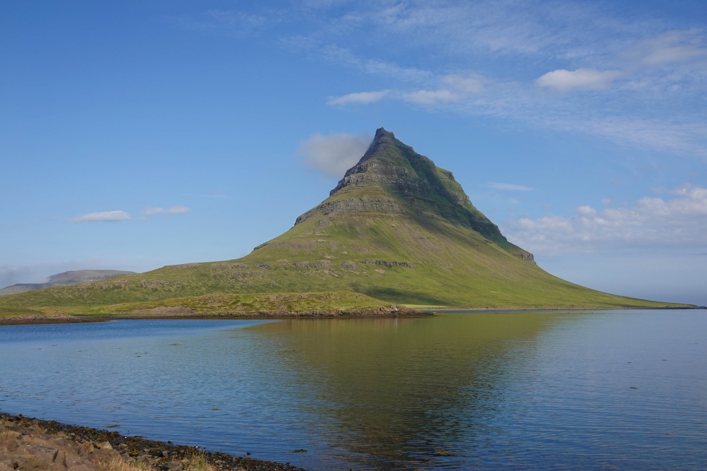 Kirkjufell im Grundarfjörður - an der Nordküste von Snæfellsnes (Island)