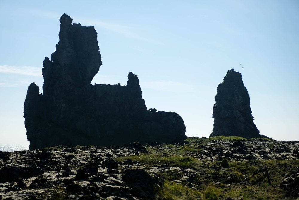 Die bedrohlichen Lóndrangar - an der Südküste von Snæfellsnes (Island)