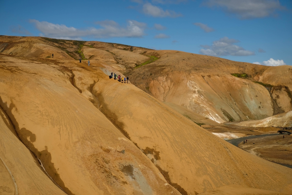 Über die Rhyolithrücken im Hveradalir - Kerlingarfjöll (Westliches Hochland von Island)