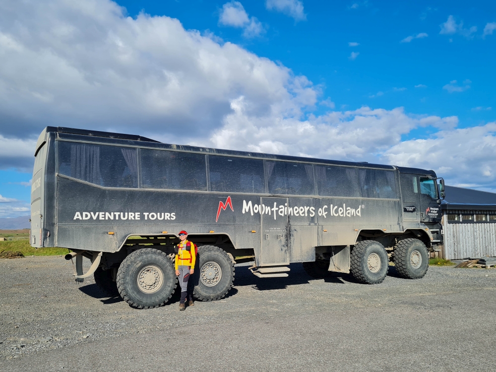 Damit sollte man dann überall durchkommen! - Vehicle am Ende des Kjalvegurs (Westliches Hochland von Island)