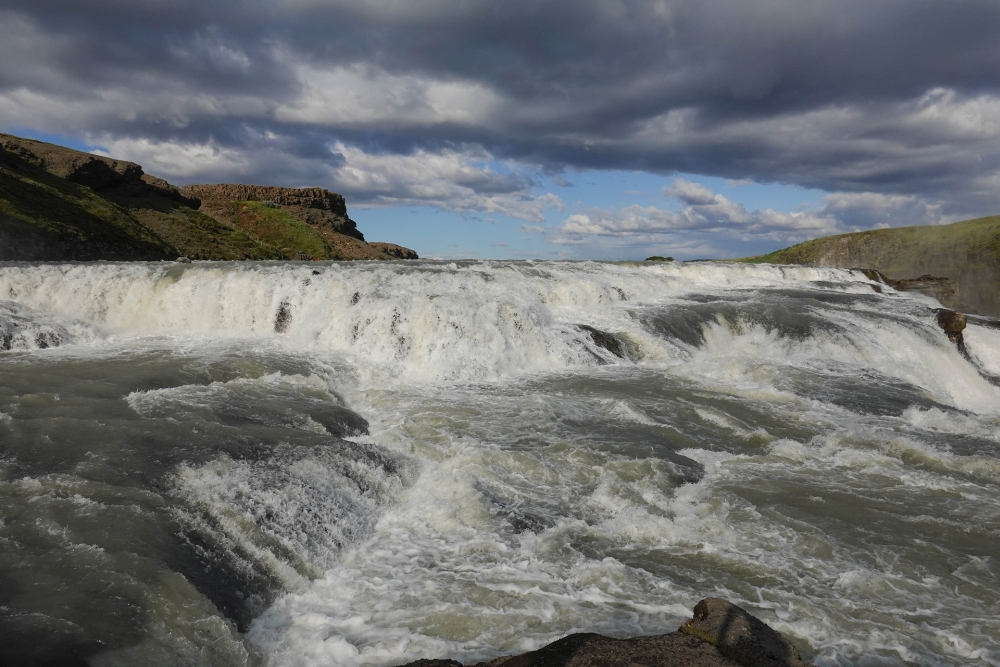 Blick von der unteren Plattform auf den Gullfoss - Golden Circle (Island)